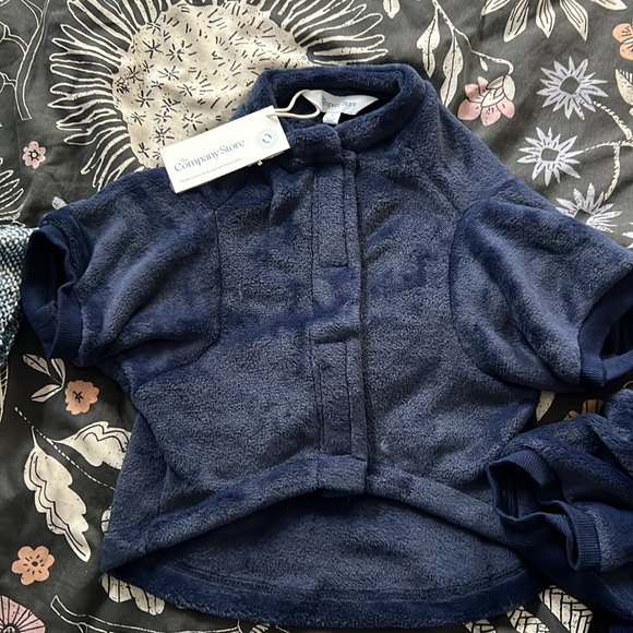 The Company Store Dog jacket. Neither worn. One Large one XL - Picture 7 of 8